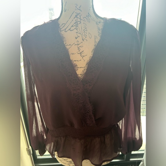Deep purple blouse with synched waist. - Picture 4 of 6